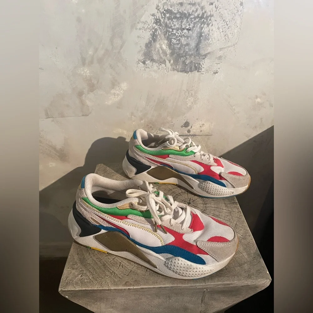 Puma excellent vibrant